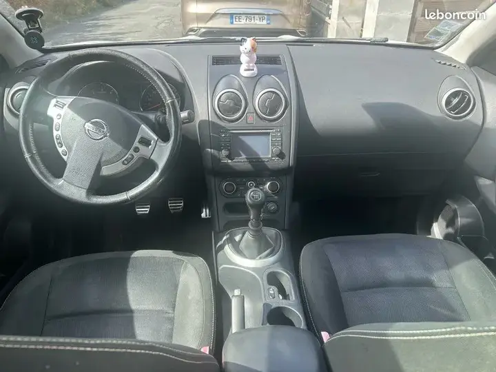 Nissan Qashqai 2011 photo 3
