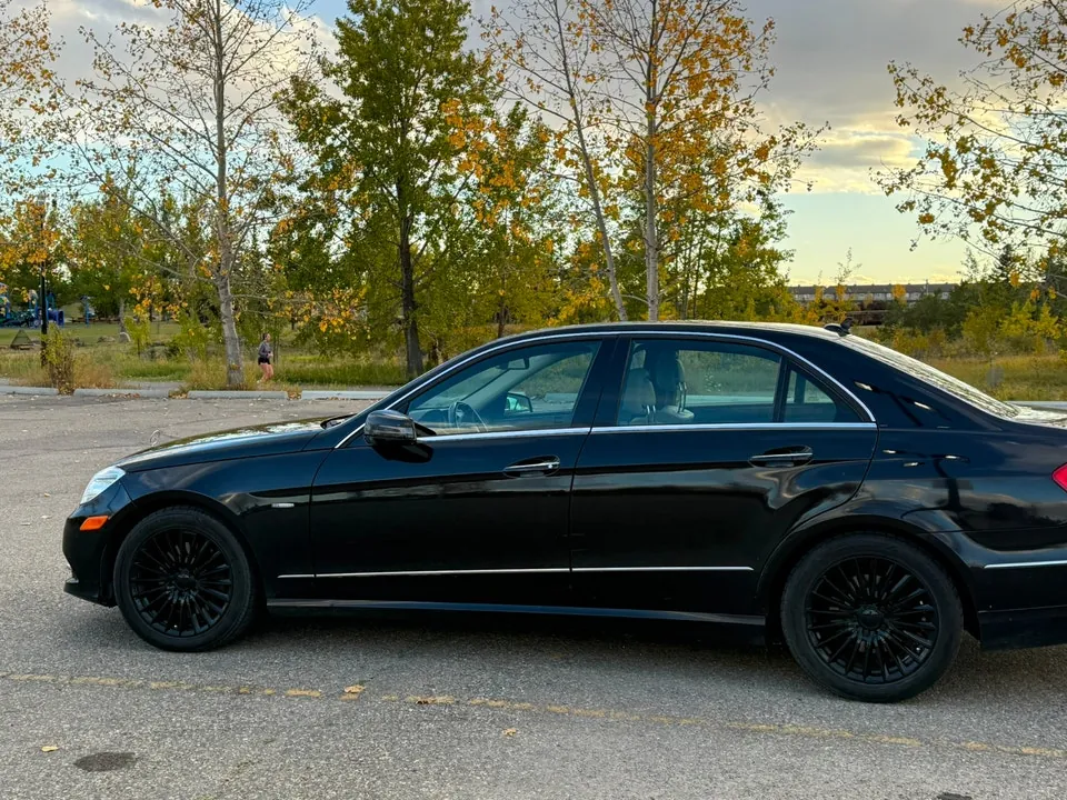 Mercedes-Benz E-Class 2012 photo 5