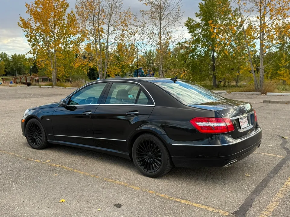 Mercedes-Benz E-Class 2012 photo 3