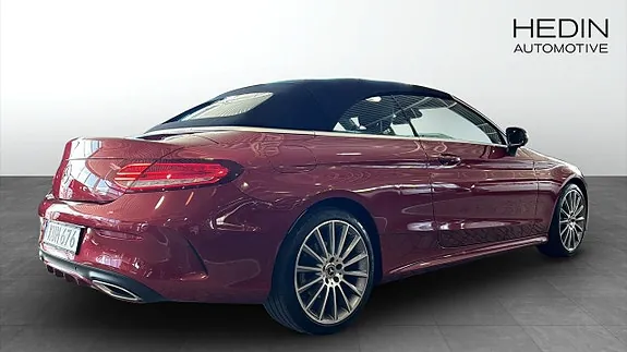 Mercedes-Benz C300 2018 photo 2