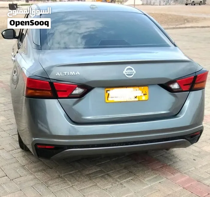 Nissan Altima 2020 photo 2