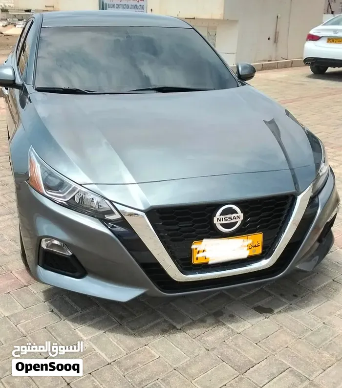 Nissan Altima