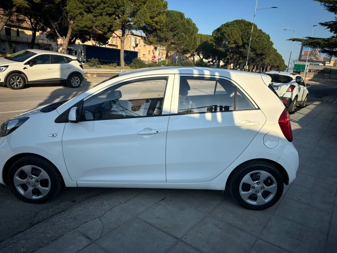 Kia Picanto 2013 photo 4
