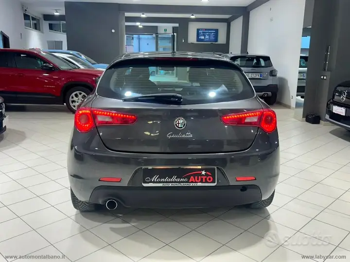 Alfa Romeo Giulietta 2015 photo 5