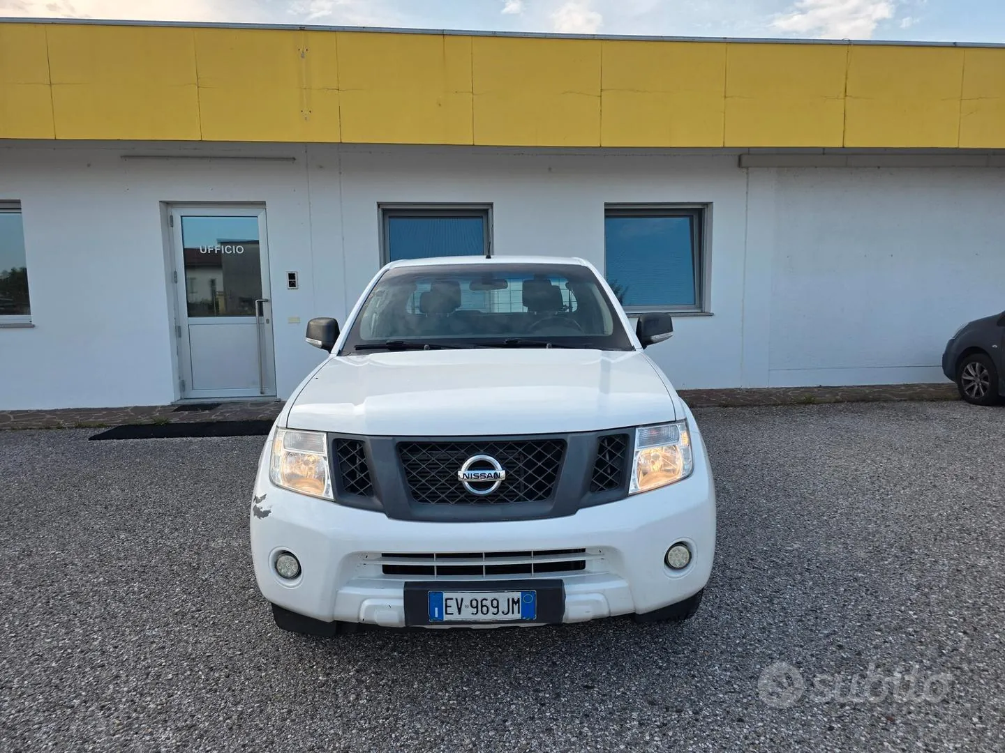 Nissan Navara 2014 photo 3