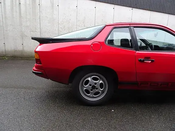 Porsche 924 1981 photo 3