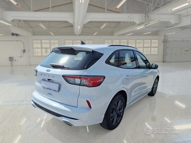 Ford Kuga 2023 photo 4