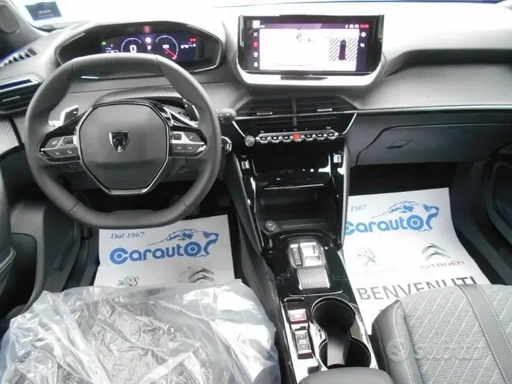 Peugeot 2008 2025 photo 4