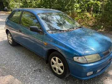 Mazda 323