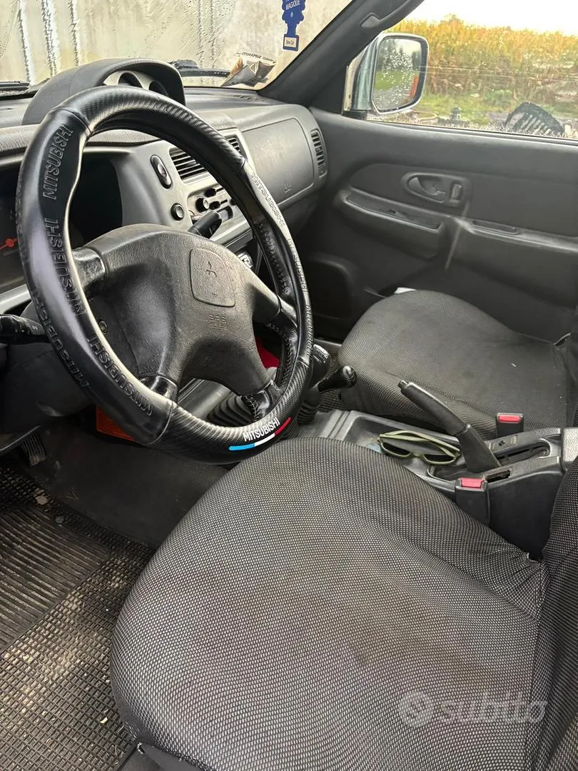 Mitsubishi L200 2001 photo 4