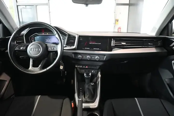 Audi A1 2021 photo 2