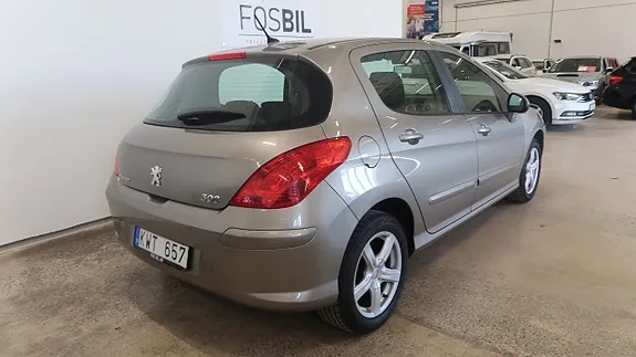 Peugeot 308 2010 photo 4