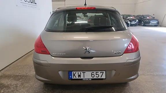 Peugeot 308 2010 photo 5