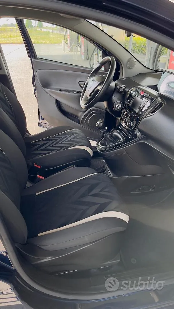 Lancia Ypsilon 2016 photo 5