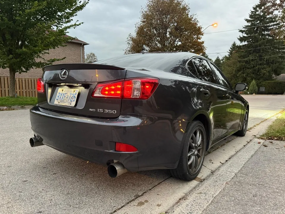 Lexus Is350 2011 photo 4