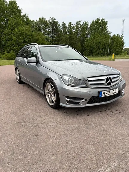Mercedes-Benz C250 2013 photo 2