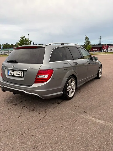 Mercedes-Benz C250 2013 photo 5