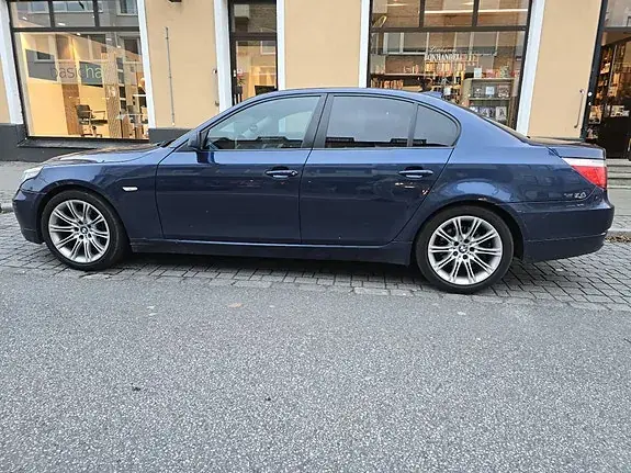 BMW 520D 2009 photo 2