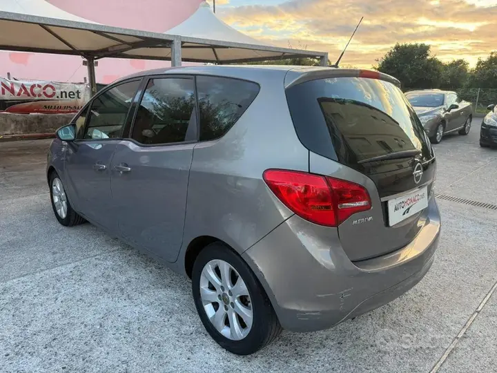 Opel Meriva 2011 photo 4