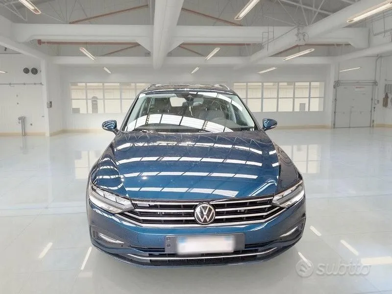 Volkswagen Passat 2023 photo 2