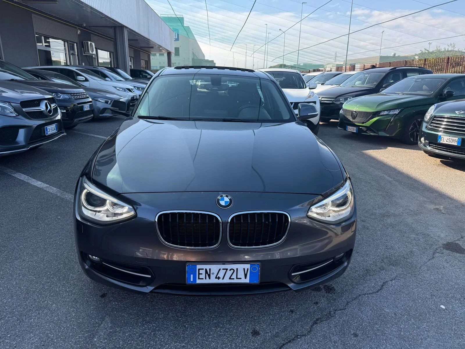 BMW 118D 2012 photo 2