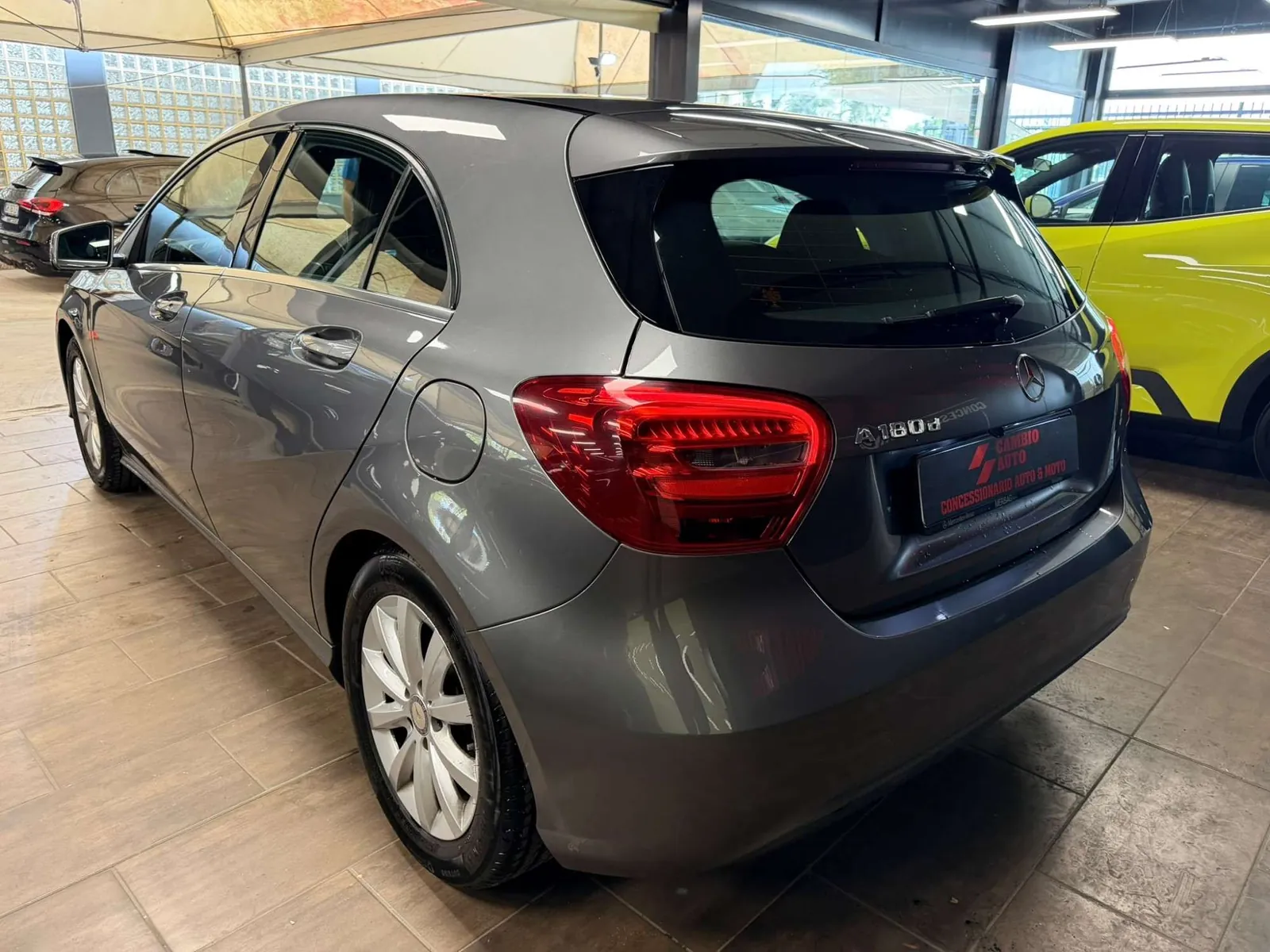 Mercedes-Benz A 180 2017 photo 4