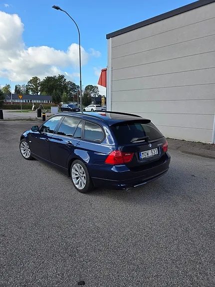 BMW 320D 2012 photo 2