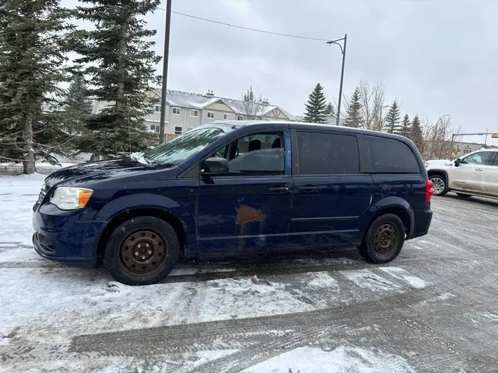 Dodge Grand Caravan 2014 photo 2