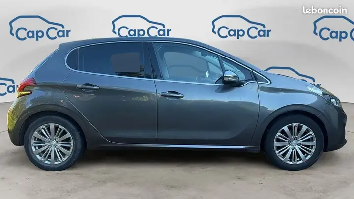 Peugeot 208 2018 photo 4