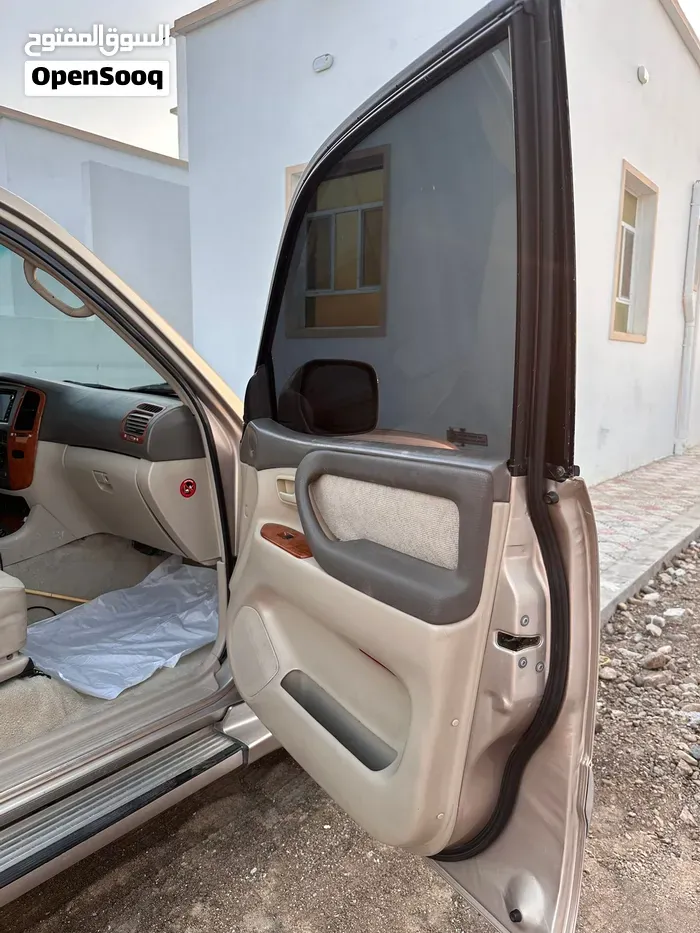 Toyota Land Cruiser 2003 photo 3