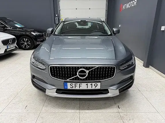 Volvo V90 Cross Country 2018 photo 2