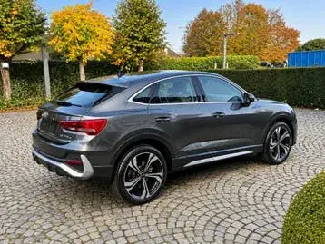 Audi Q3 2021 photo 3