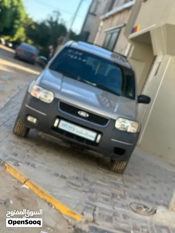 Ford Maverick 2002 photo 2