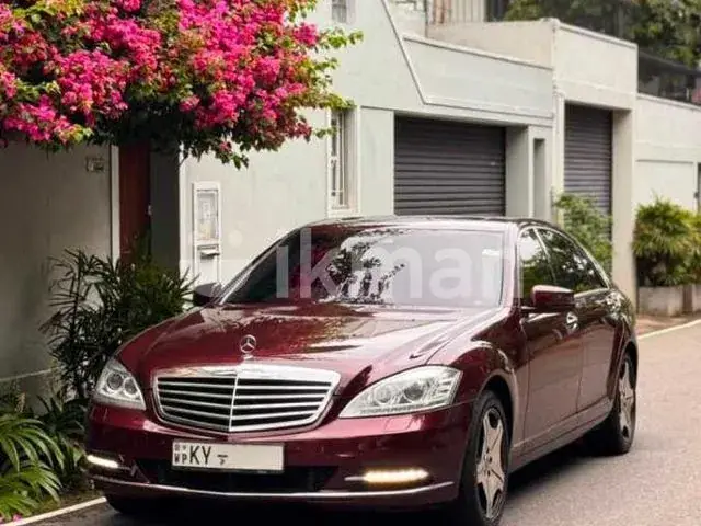 Mercedes-Benz S300