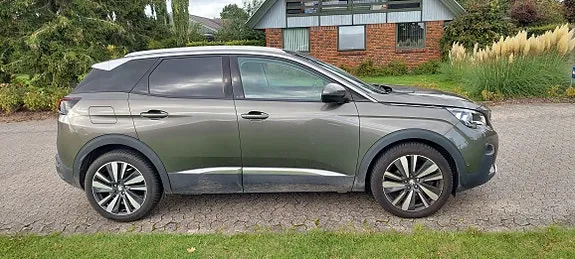 Peugeot 3008 2018 photo 2