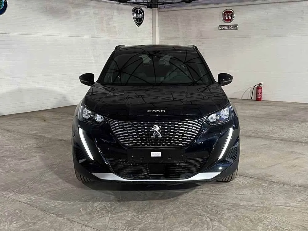 Peugeot 2008 2023 photo 2