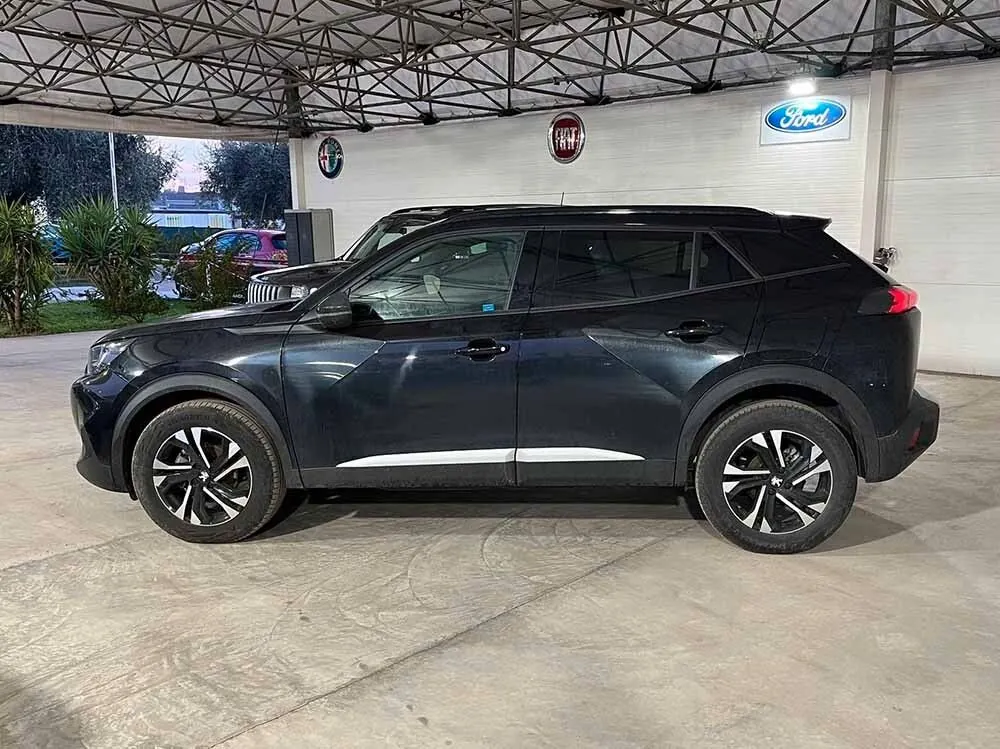 Peugeot 2008 2023 photo 5