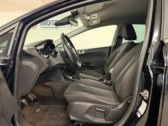 Ford Fiesta 2015 photo 5