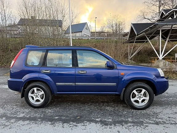 Nissan X-Trail 2003 photo 4