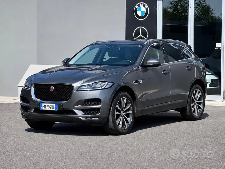 Jaguar F-Pace