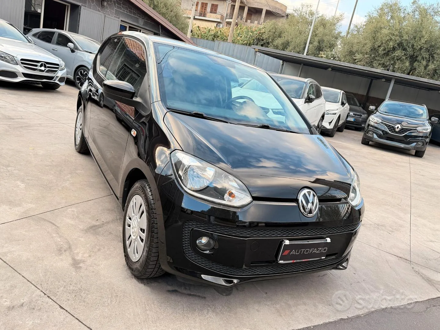 Volkswagen Up 2015 photo 3