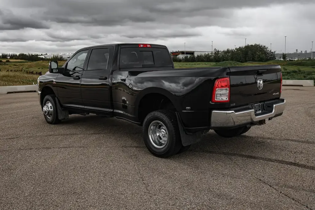 Ram 3500 2024 photo 2