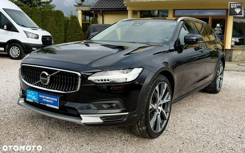 Volvo V90 Cross Country
