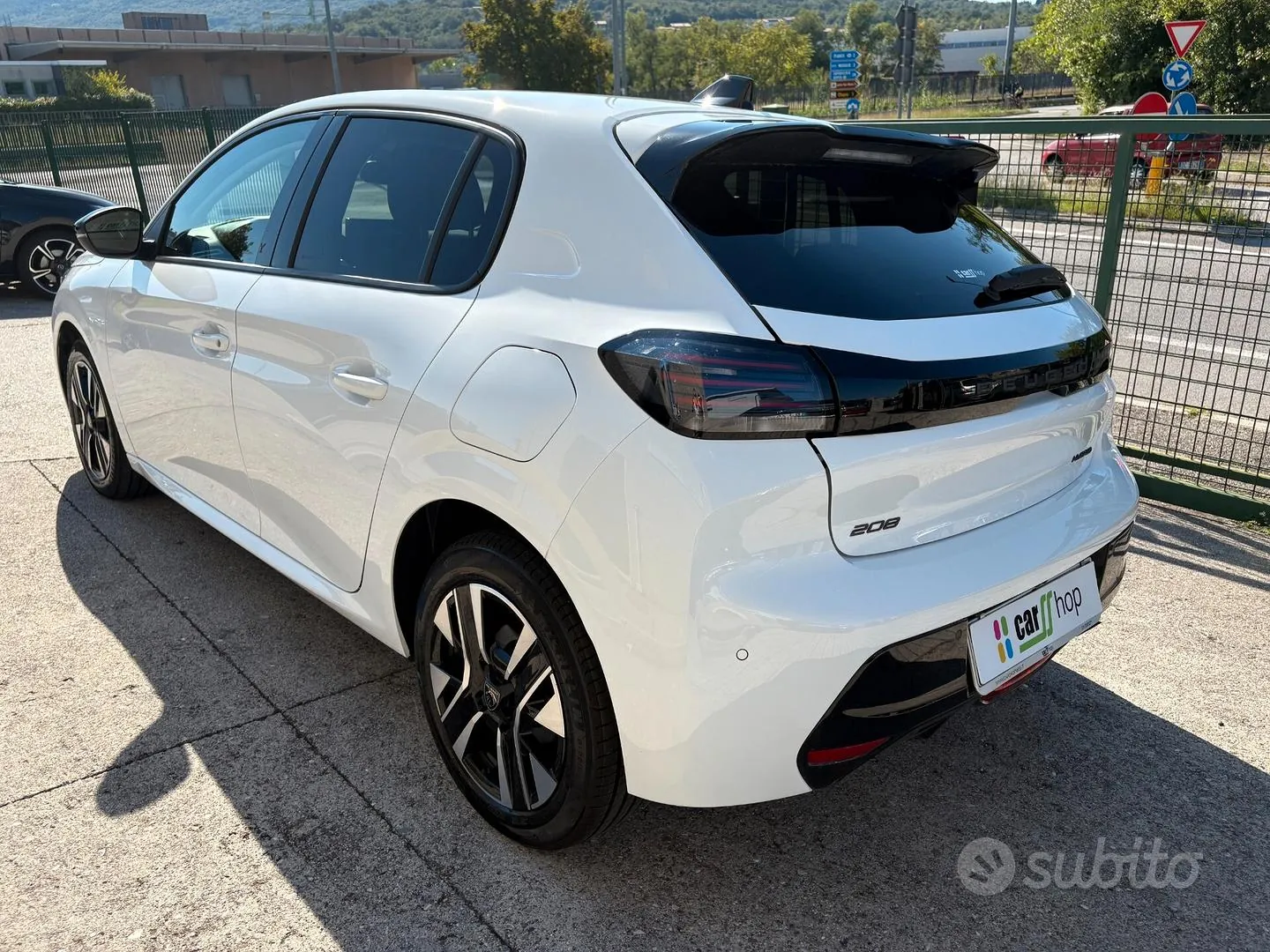 Peugeot 208 2024 photo 5