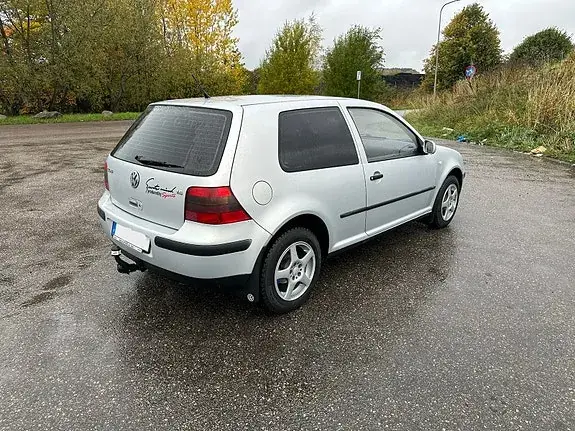 Volkswagen Golf 4 2000 photo 3