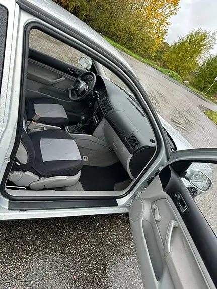 Volkswagen Golf 4 2000 photo 5
