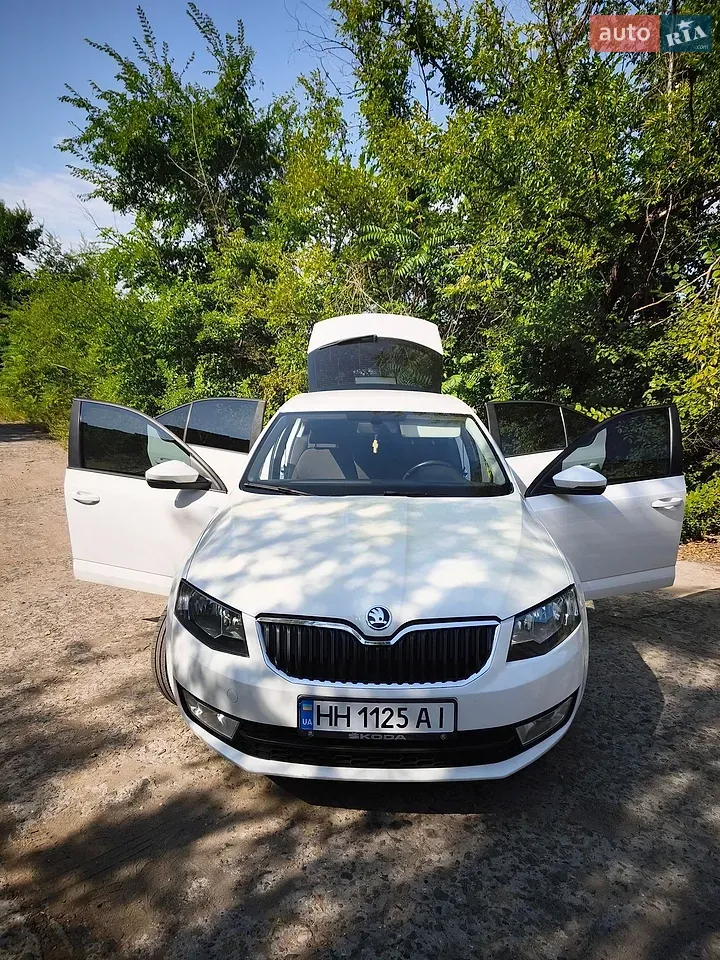Skoda Octavia 2014 photo 2