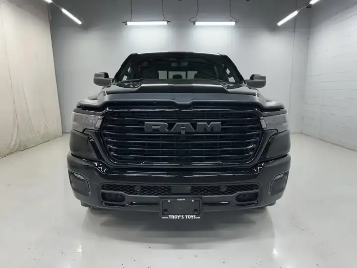 Ram 1500 2025 photo 2