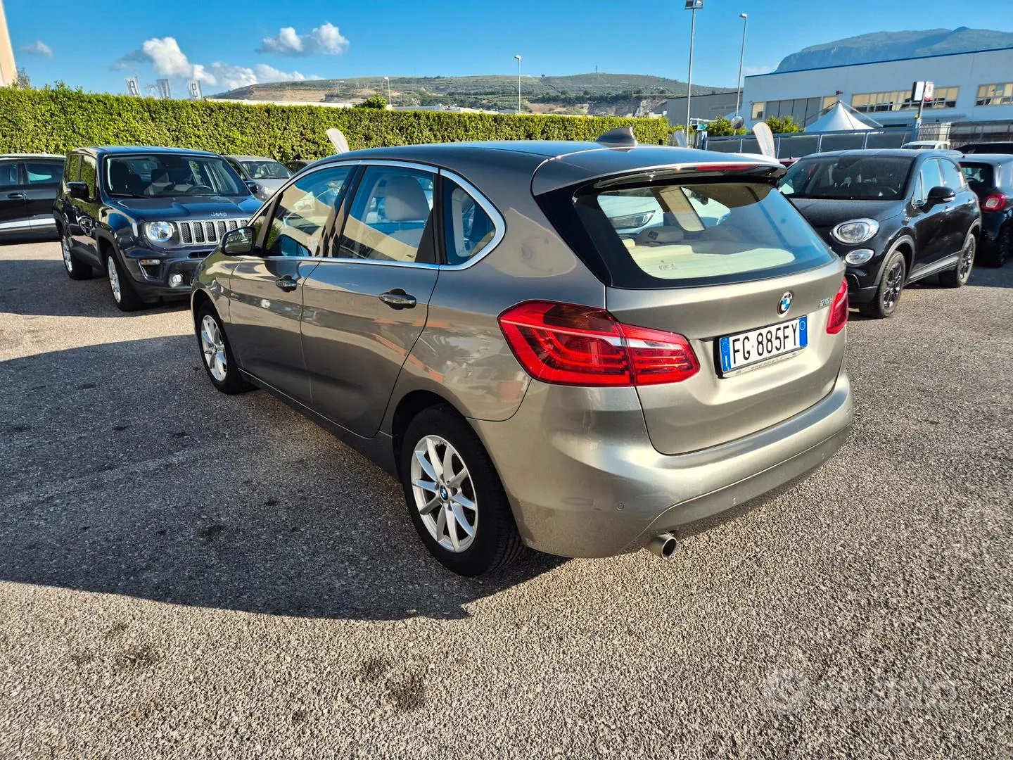 BMW 216 2017 photo 2