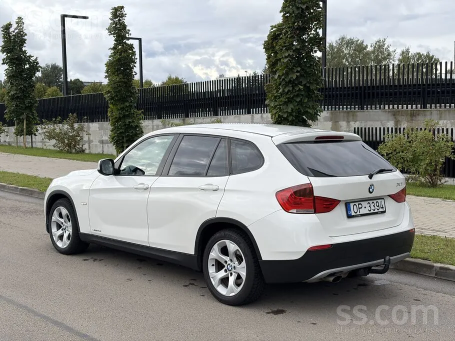 BMW X1 2010 photo 3